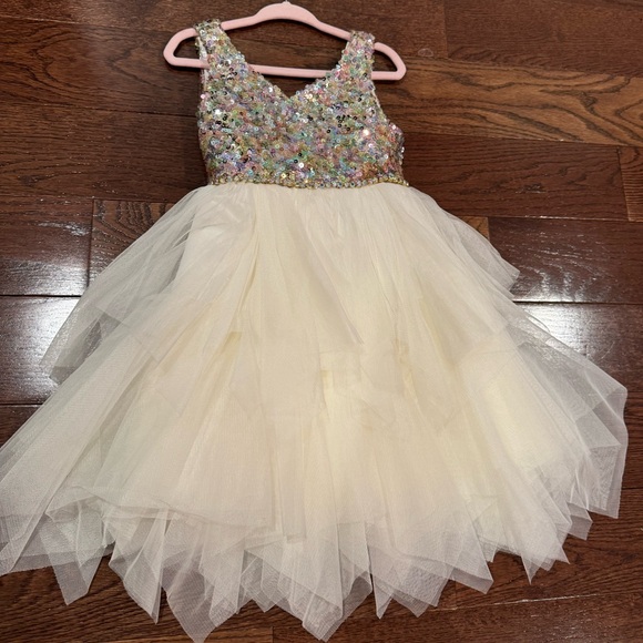 American Princess elegant gown- EUC - Picture 1 of 5